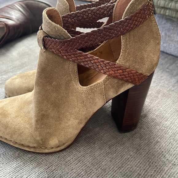 Frye Margaret Shootie Suede Braided Strap Booties Size 8.5 M - Picture 5 of 13